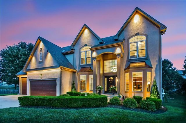 2603 SW Winterbrook Circle SW, Lee's Summit, MO 64081