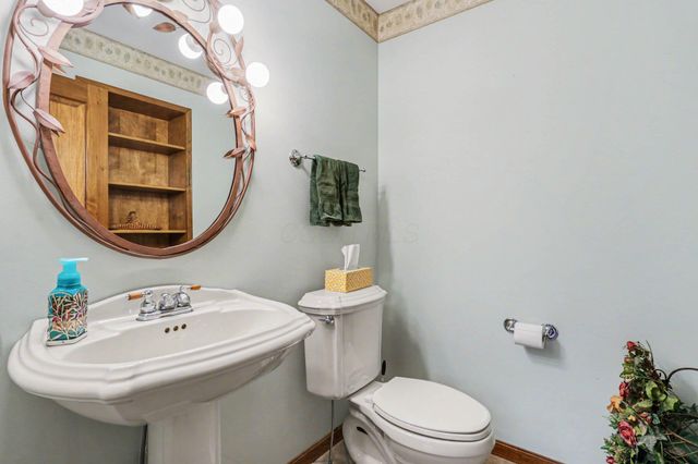 F-3 Ute Court, Hide A Way Hills, OH 43107