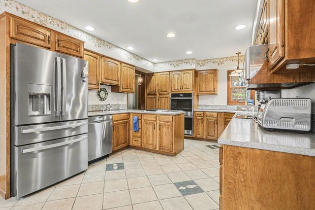 F-3 Ute Court, Hide A Way Hills, OH 43107