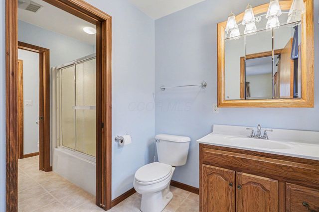 F-3 Ute Court, Hide A Way Hills, OH 43107