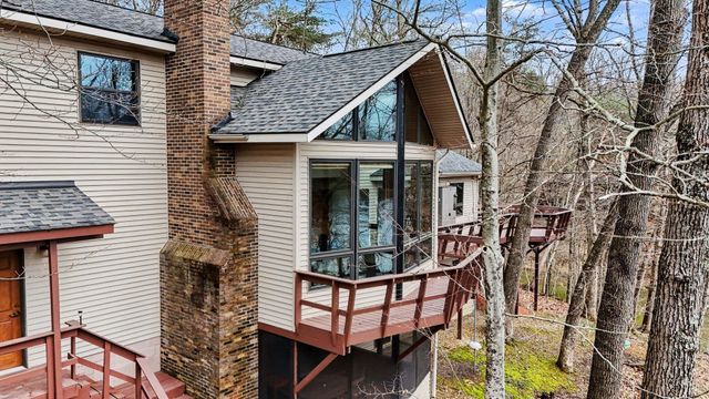 F-3 Ute Court, Hide A Way Hills, OH 43107