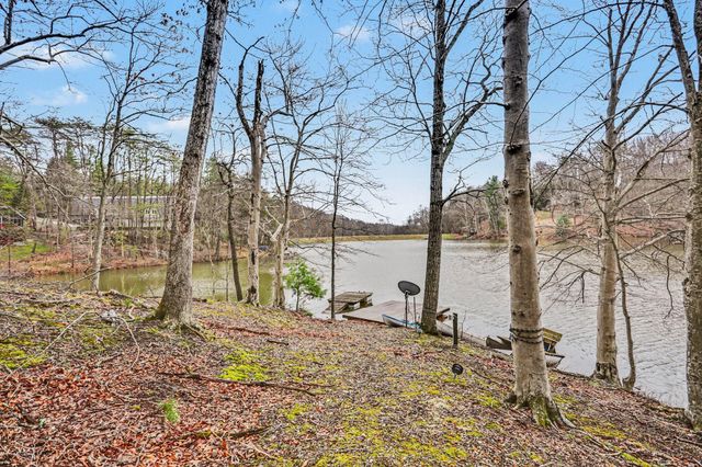 F-3 Ute Court, Hide A Way Hills, OH 43107