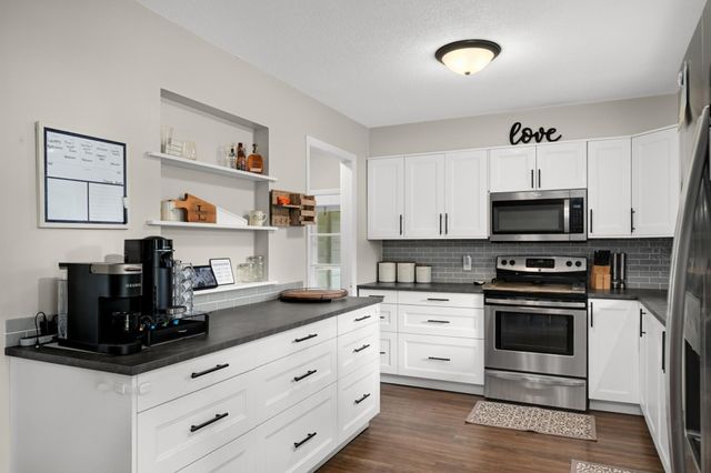 8383 Henna Avenue S, Cottage Grove, MN 55016