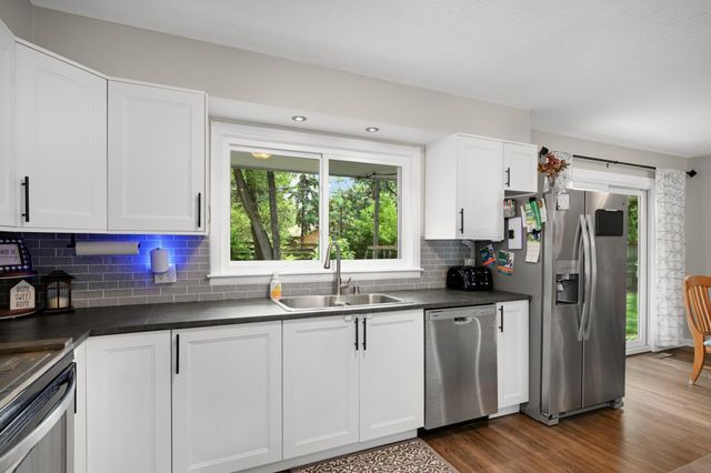 8383 Henna Avenue S, Cottage Grove, MN 55016