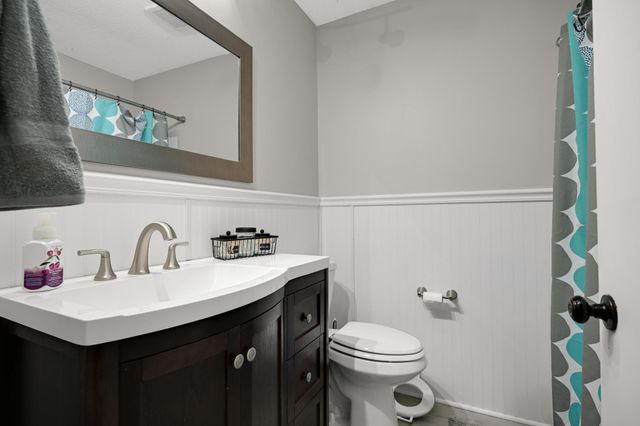 8383 Henna Avenue S, Cottage Grove, MN 55016