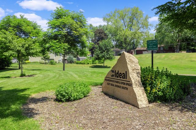 8383 Henna Avenue S, Cottage Grove, MN 55016