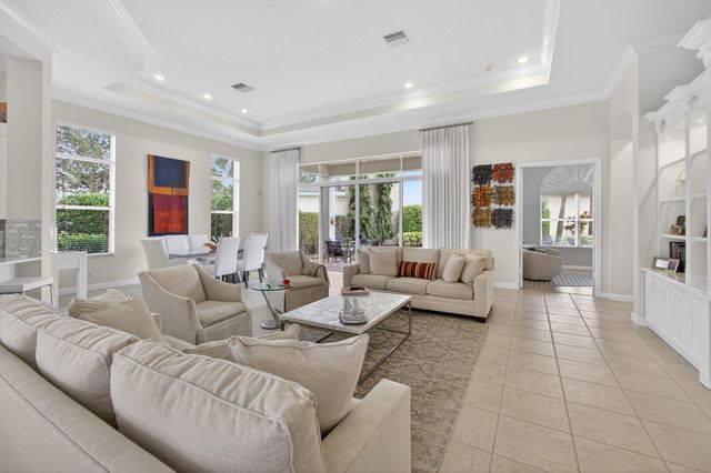 502 Via Toledo, Palm Beach Gardens, FL 33418