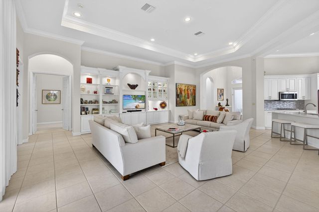 502 Via Toledo, Palm Beach Gardens, FL 33418