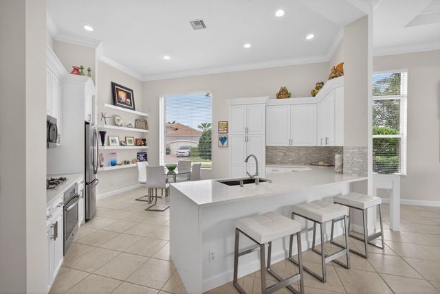 502 Via Toledo, Palm Beach Gardens, FL 33418