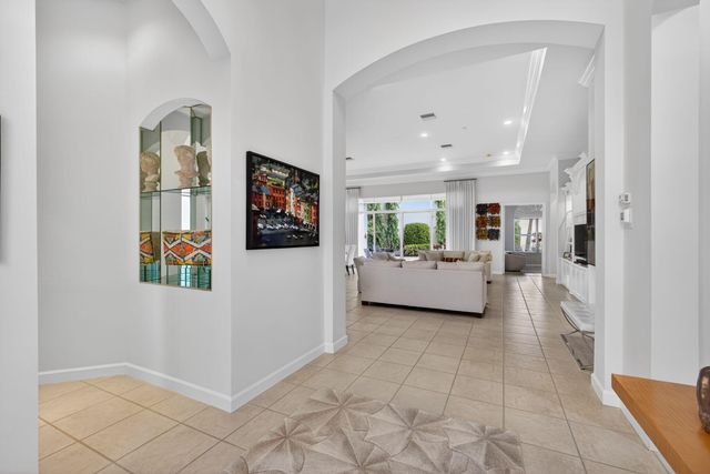 502 Via Toledo, Palm Beach Gardens, FL 33418