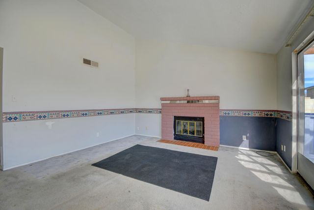 837 Madeira Drive SE, Rio Rancho, NM 87124