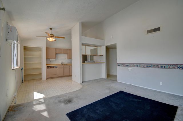 837 Madeira Drive SE, Rio Rancho, NM 87124