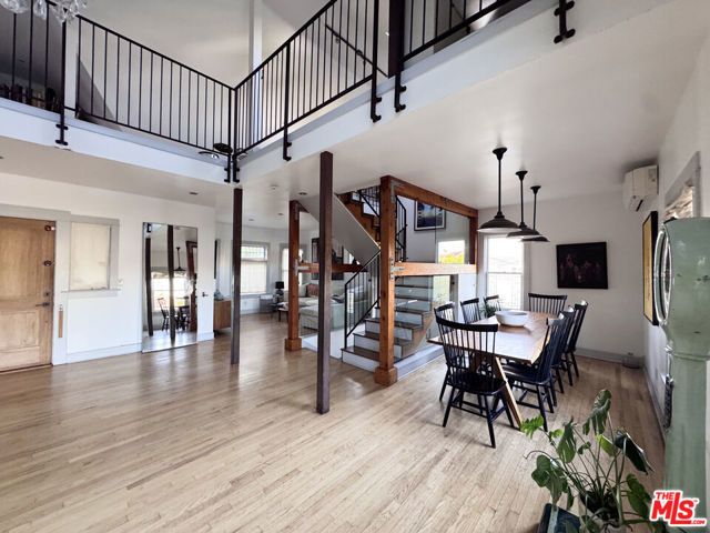 814 E Edgeware Road, Los Angeles, CA 90026