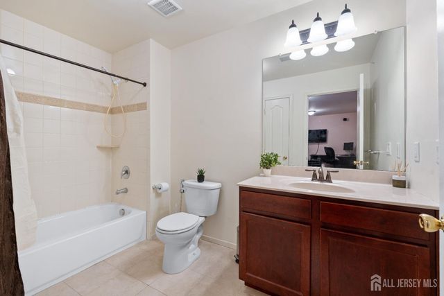 66 Morgan Way, Monroe, NJ 08831