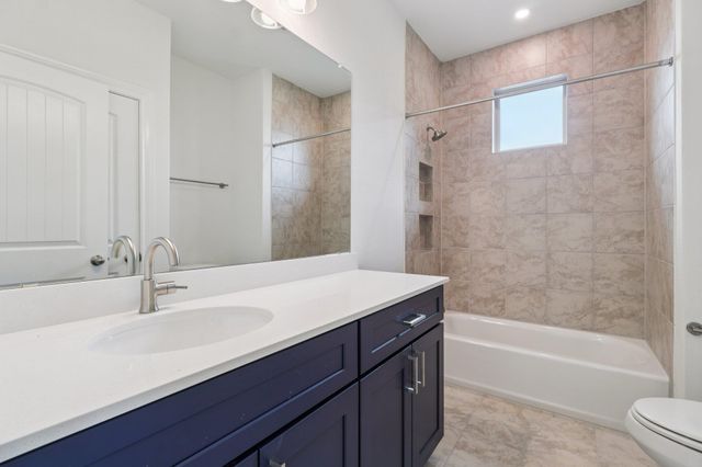 628 Treadwell LN, Kyle, TX 78640