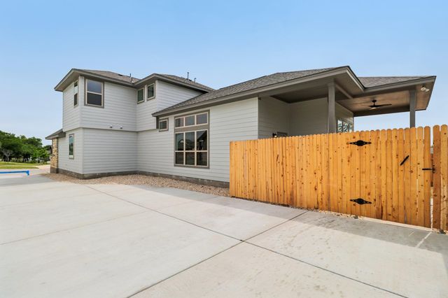 628 Treadwell LN, Kyle, TX 78640