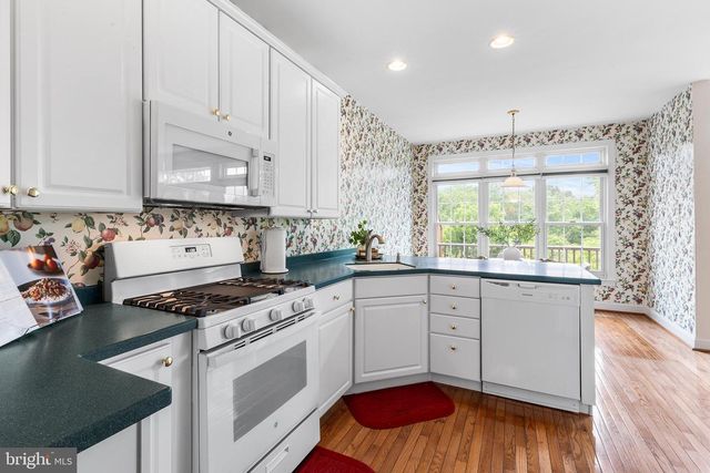 602 WHISPERING BROOKE DR, Newtown Square, PA 19073