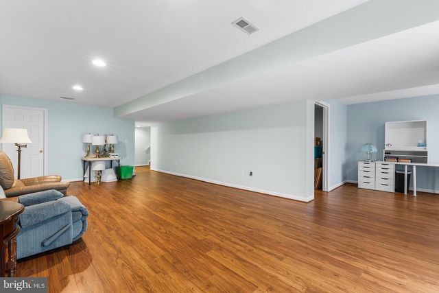 602 WHISPERING BROOKE DR, Newtown Square, PA 19073