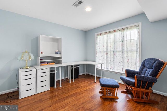602 WHISPERING BROOKE DR, Newtown Square, PA 19073