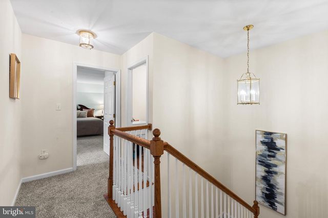 602 WHISPERING BROOKE DR, Newtown Square, PA 19073