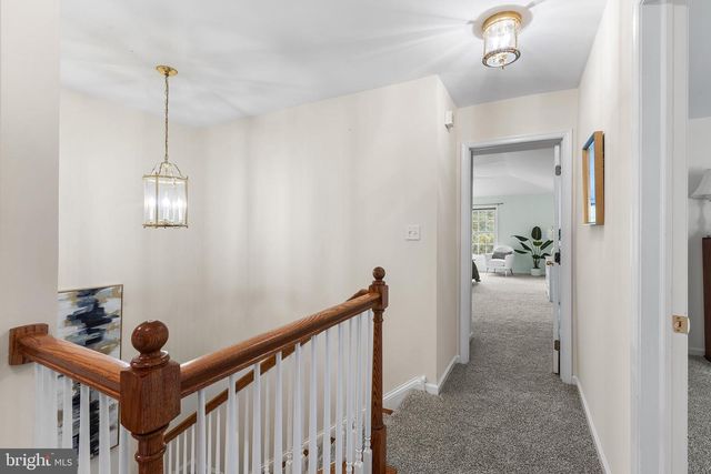 602 WHISPERING BROOKE DR, Newtown Square, PA 19073