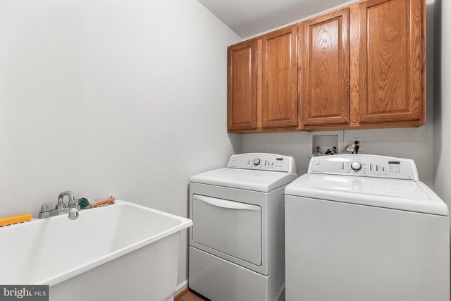 602 WHISPERING BROOKE DR, Newtown Square, PA 19073