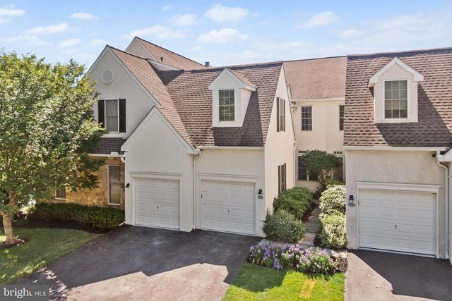 602 WHISPERING BROOKE DR, Newtown Square, PA 19073