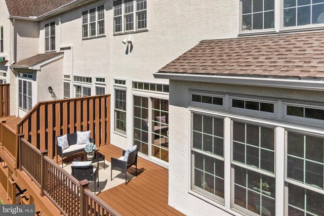 602 WHISPERING BROOKE DR, Newtown Square, PA 19073
