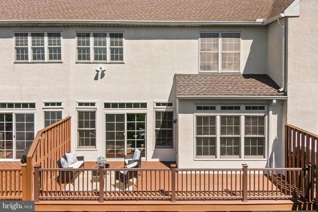 602 WHISPERING BROOKE DR, Newtown Square, PA 19073