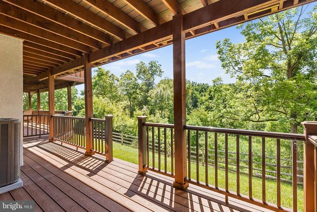 602 WHISPERING BROOKE DR, Newtown Square, PA 19073