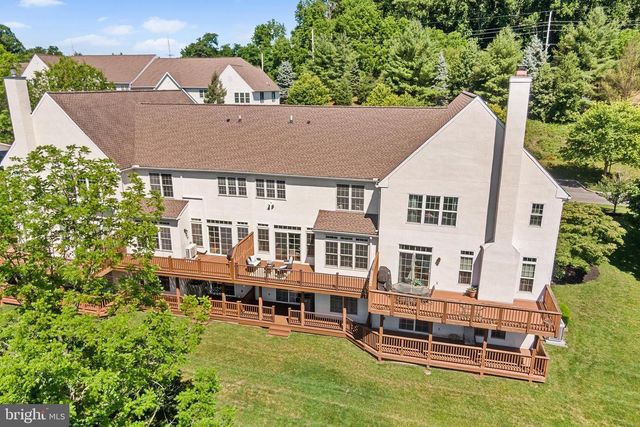 602 WHISPERING BROOKE DR, Newtown Square, PA 19073