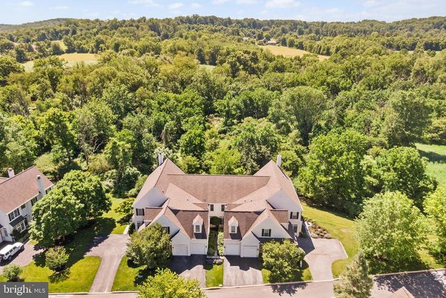 602 WHISPERING BROOKE DR, Newtown Square, PA 19073