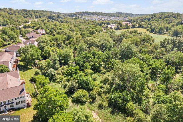 602 WHISPERING BROOKE DR, Newtown Square, PA 19073