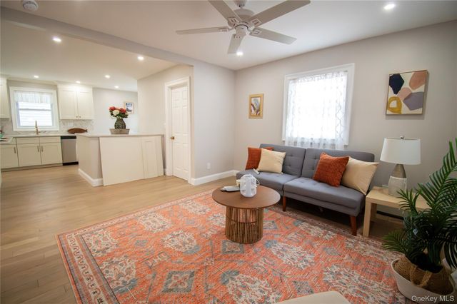 937 Hastings Street, Baldwin, NY 11510