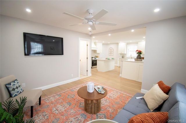 937 Hastings Street, Baldwin, NY 11510