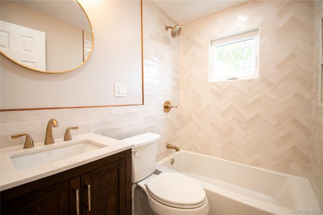 937 Hastings Street, Baldwin, NY 11510