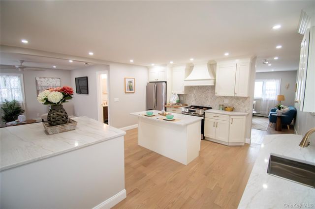 937 Hastings Street, Baldwin, NY 11510