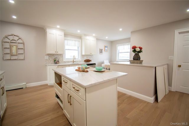 937 Hastings Street, Baldwin, NY 11510