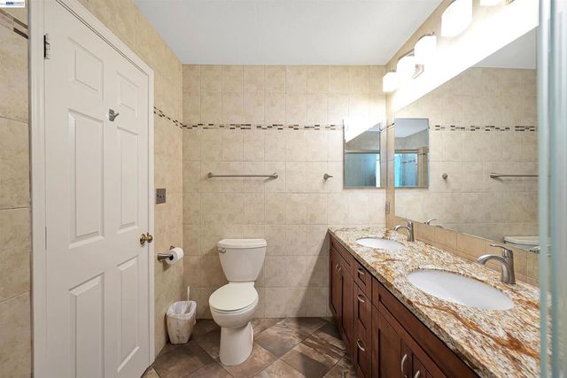 2207 Parnassus Ct, Hayward, CA 94542