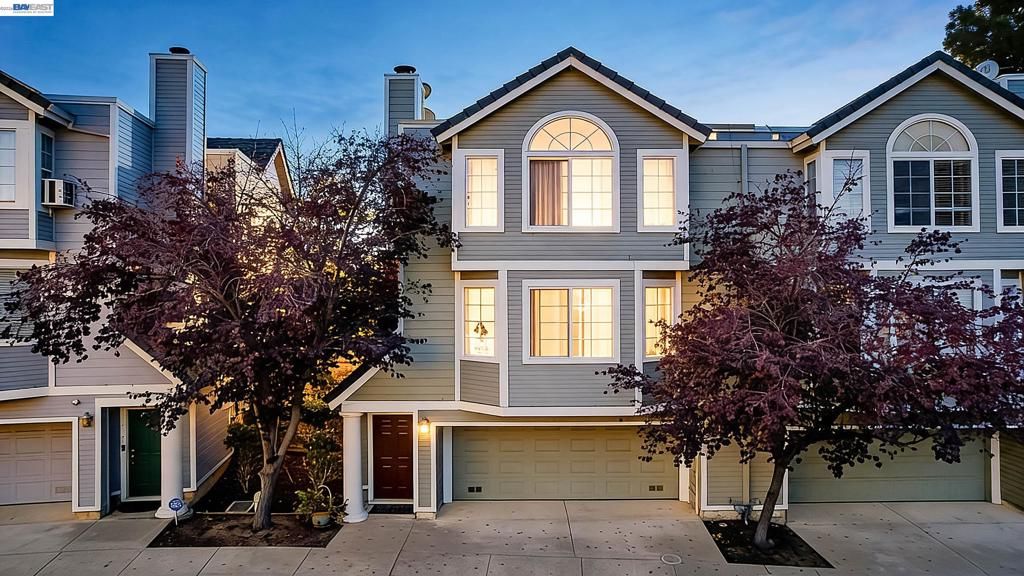 2207 Parnassus Ct, Hayward, CA 94542