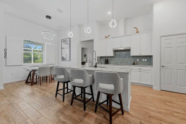 1812 SE FALLON Drive, Port St. Lucie, FL 34983