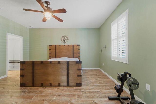 1812 SE FALLON Drive, Port St. Lucie, FL 34983