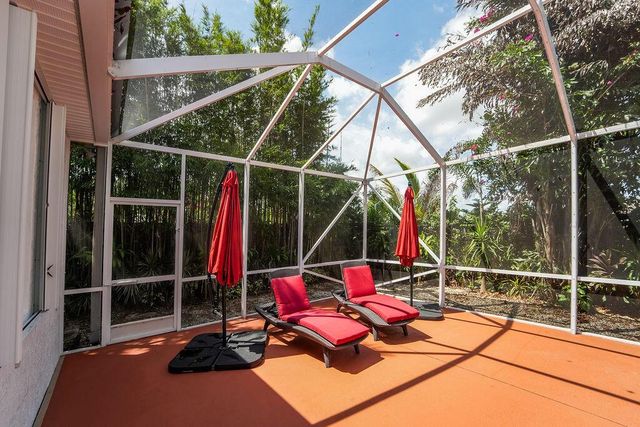 1812 SE FALLON Drive, Port St. Lucie, FL 34983