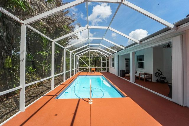 1812 SE FALLON Drive, Port St. Lucie, FL 34983