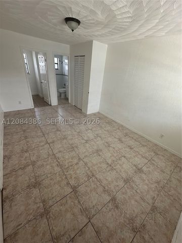 4120 SW 19th St 1, West Park, FL 33023