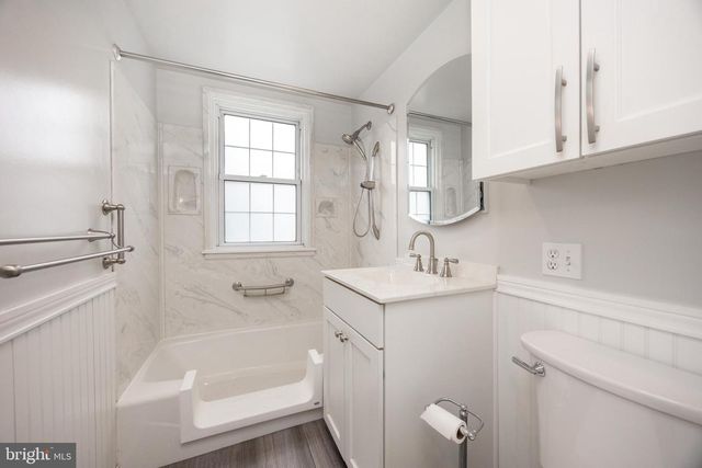 933 FORTY FOOT RD, Hatfield, PA 19440