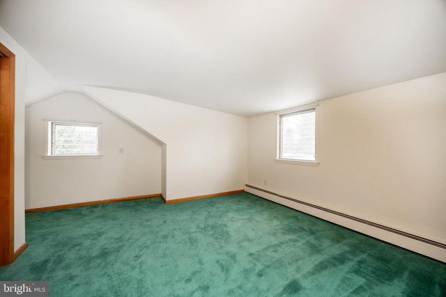 933 FORTY FOOT RD, Hatfield, PA 19440