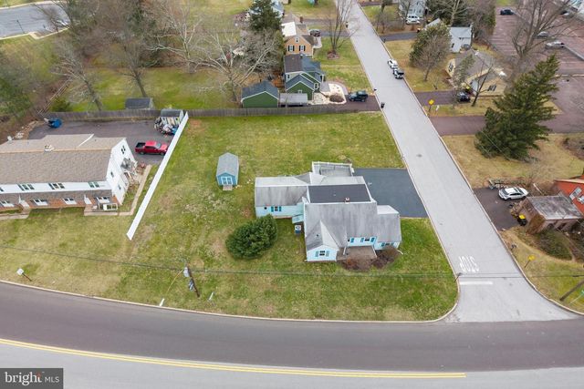 933 FORTY FOOT RD, Hatfield, PA 19440