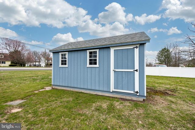 933 FORTY FOOT RD, Hatfield, PA 19440