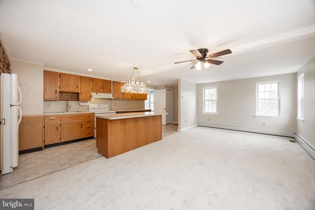 933 FORTY FOOT RD, Hatfield, PA 19440